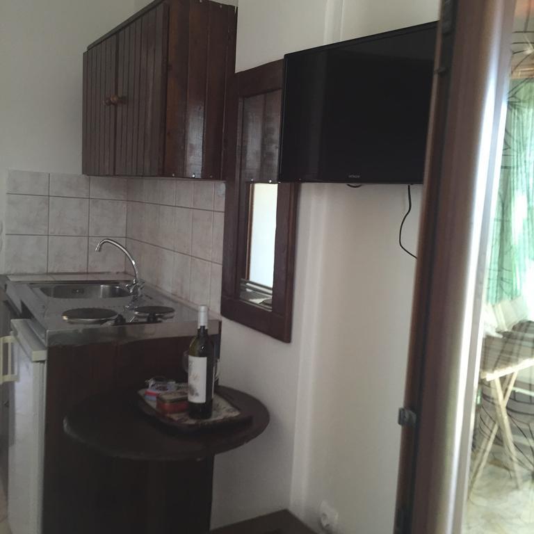 Vervekis Apartments Fiskardo Buitenkant foto