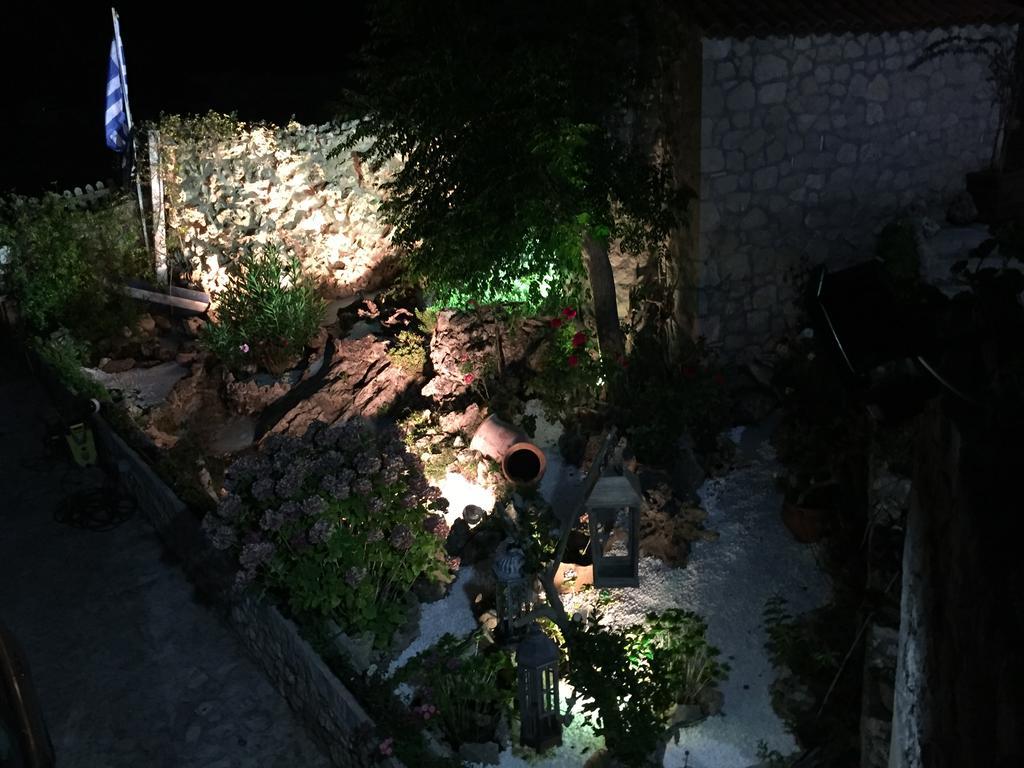 Vervekis Apartments Fiskardo Buitenkant foto