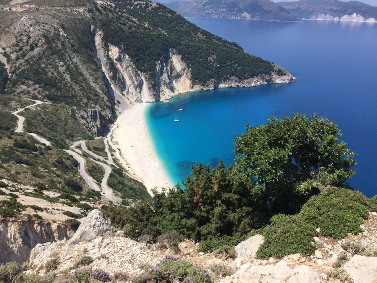Vervekis Apartments Fiskardo Buitenkant foto